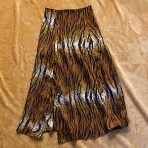Long printed skirt size 2 Princess Polly